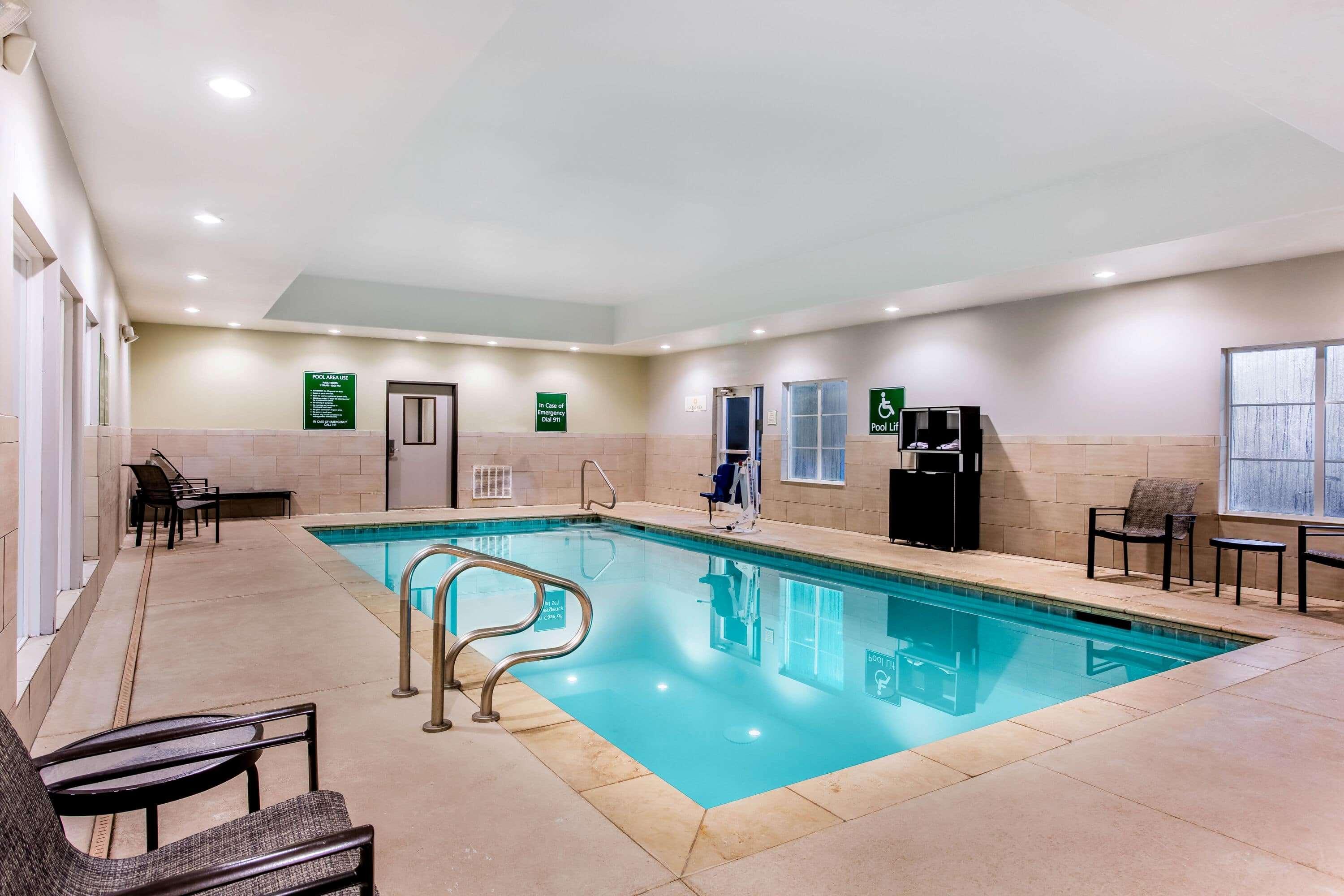 La Quinta By Wyndham Andrews Hotel Buitenkant foto